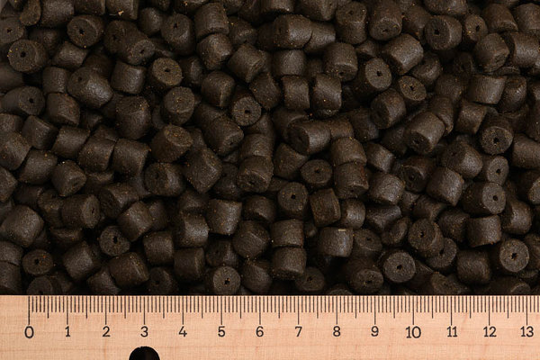 (4,20 Euro/kg) - 1 kg Black Halibut 8,0 mm - Lochköder