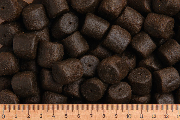 (3,50 Euro/kg) - 5 kg Black Halibut 20,0 mm - Lochköder