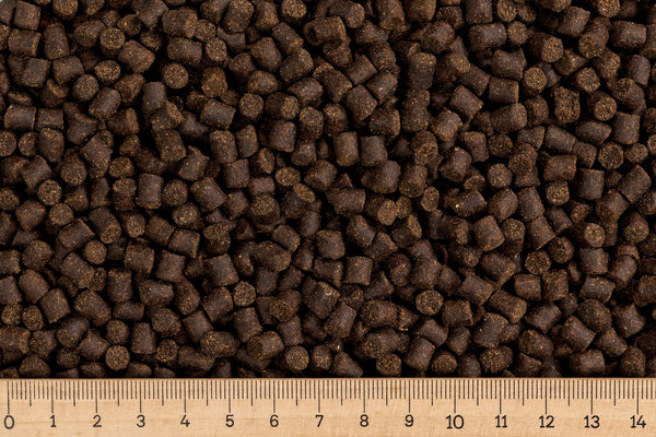 (3,90 Euro/kg) - 1 kg Karpfenfutter Basic-Primo 6,0 mm
